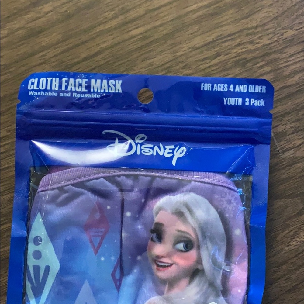 3 Disney face mask for kids!